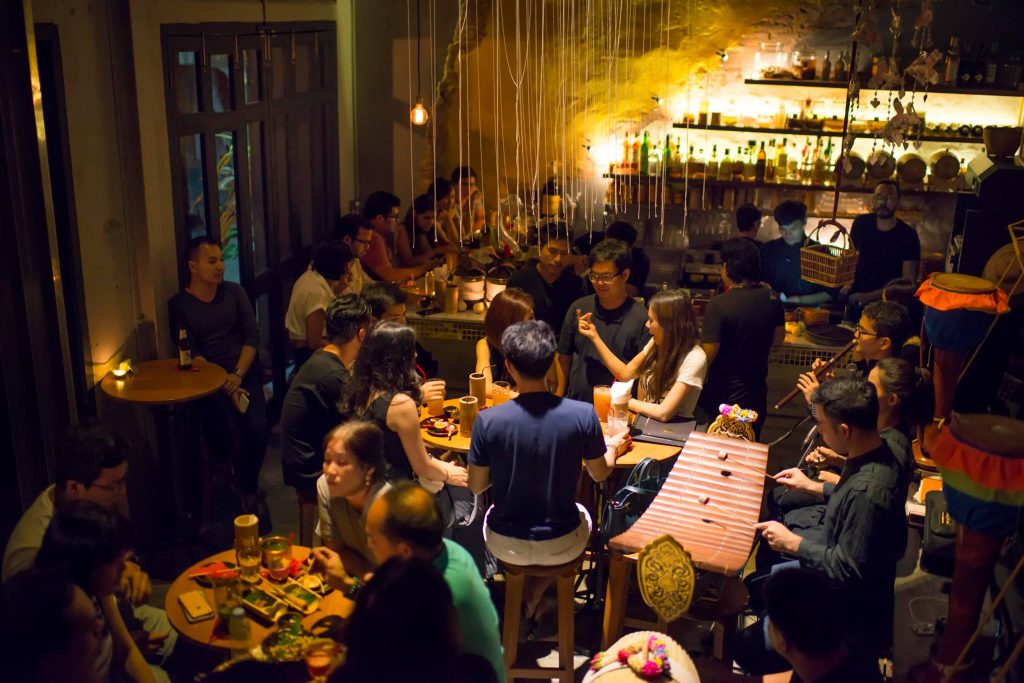 best bangkok nightlife tep bar