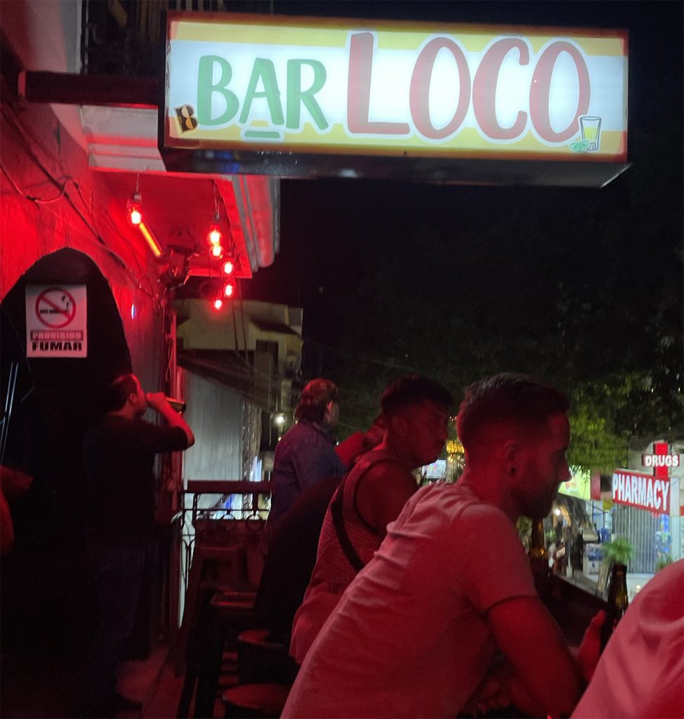 playa del carmen nightlife bar loco