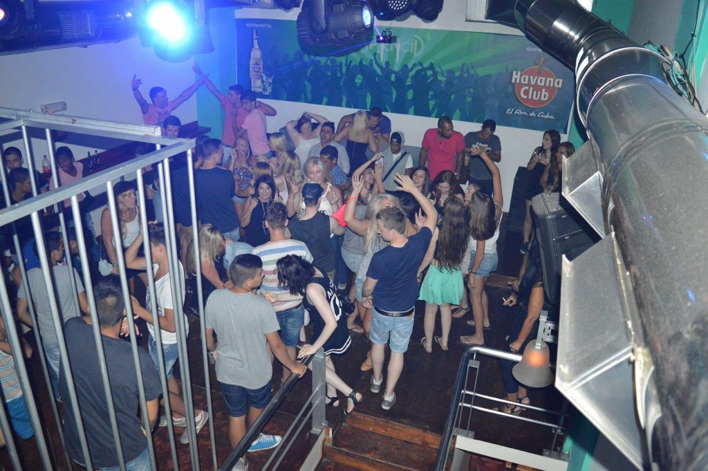 crete nightlife party guide splendid bar