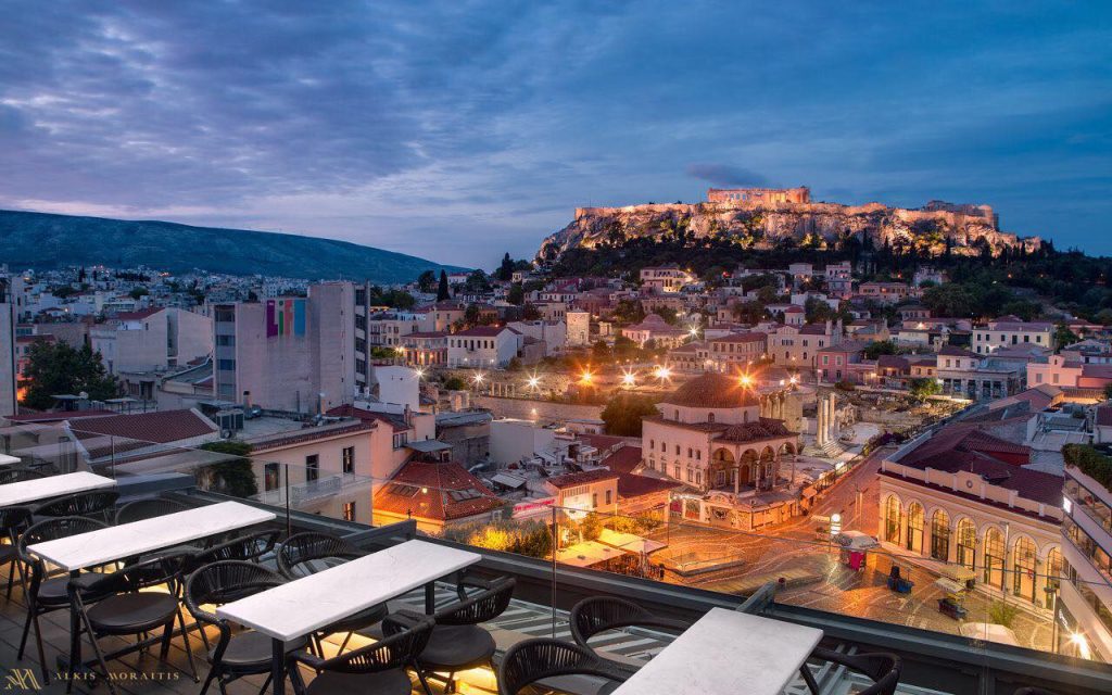 Best rooftop bars in Athens