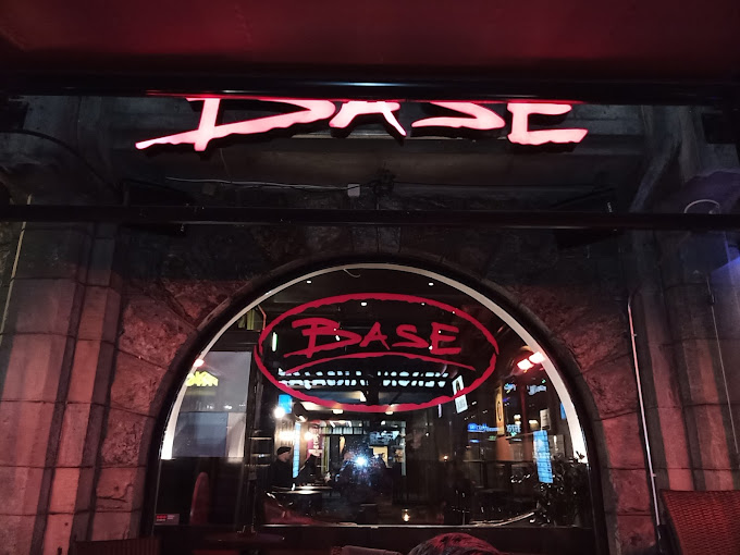 Base Bar