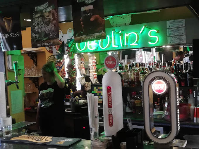 Devlins Irish Bar 1