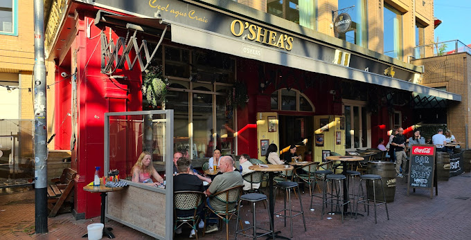 OSheas Irish Pub bar