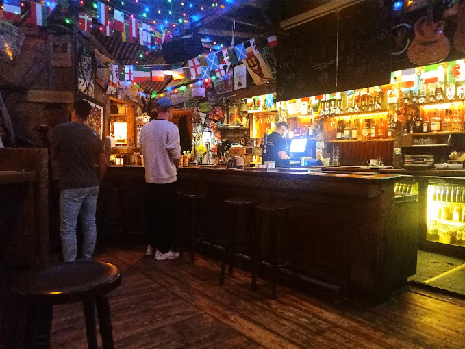 Paddy Murphys Irish Pub bar