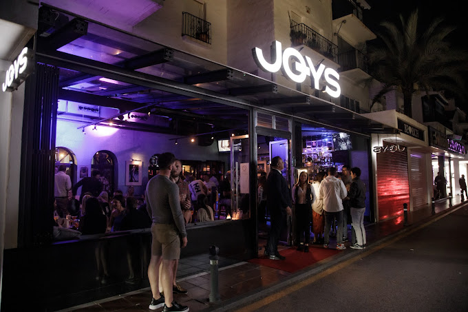 Joys Live Bar Nightclub