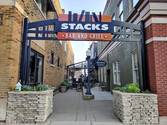Stacks Bar and Grill